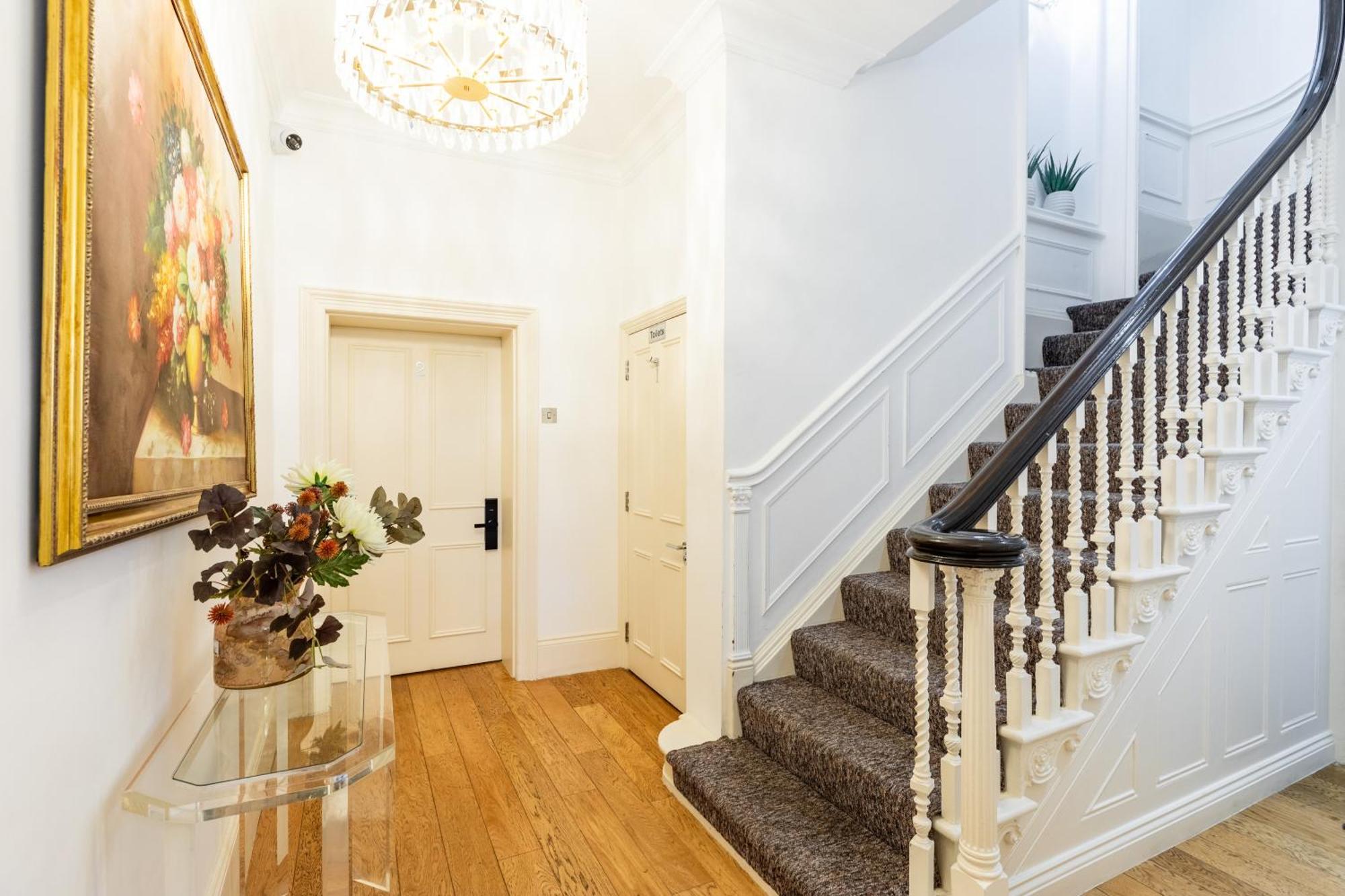 The Chapter - Mayfair Residences Лондон Екстер'єр фото