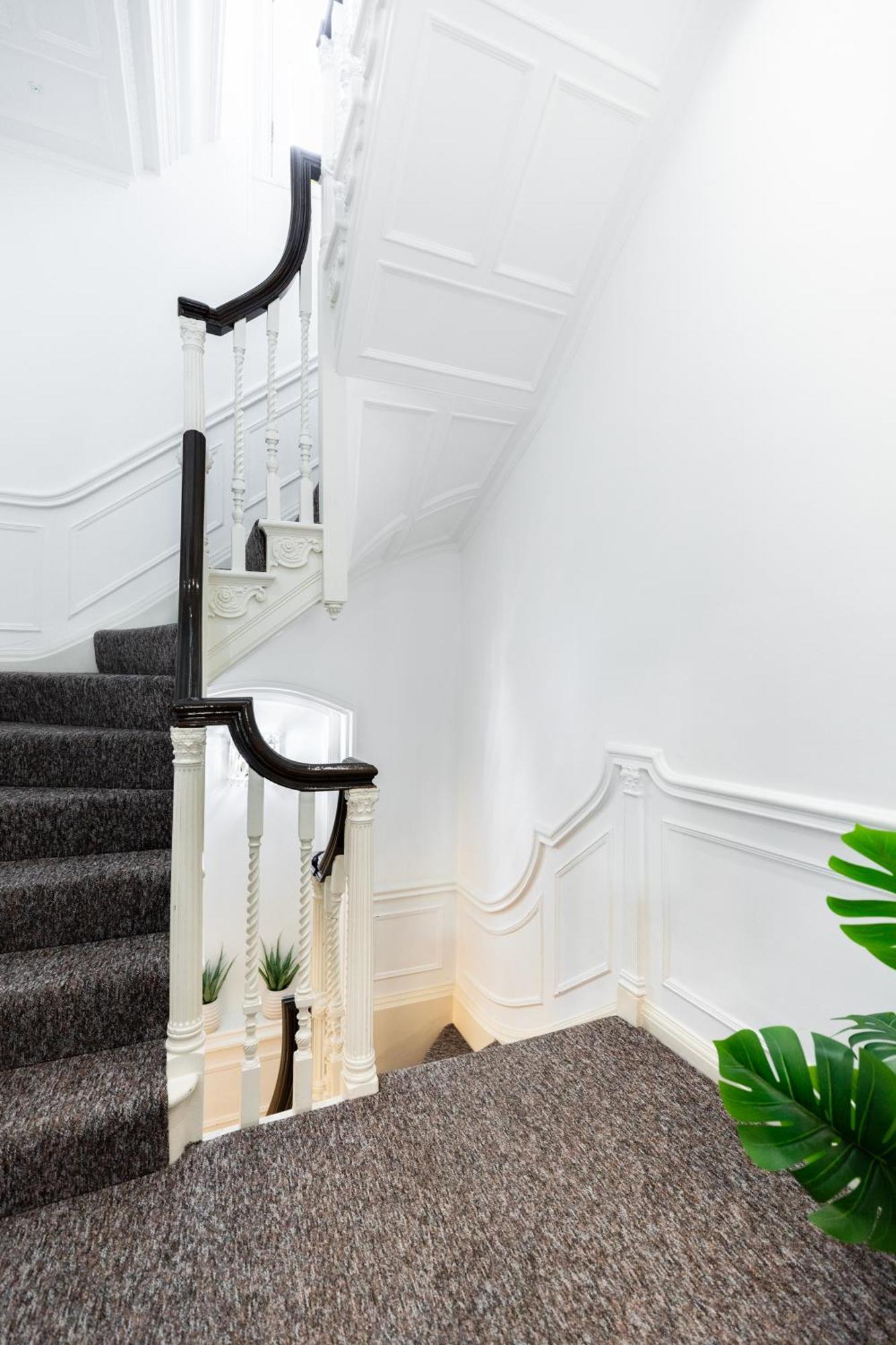 The Chapter - Mayfair Residences Лондон Екстер'єр фото