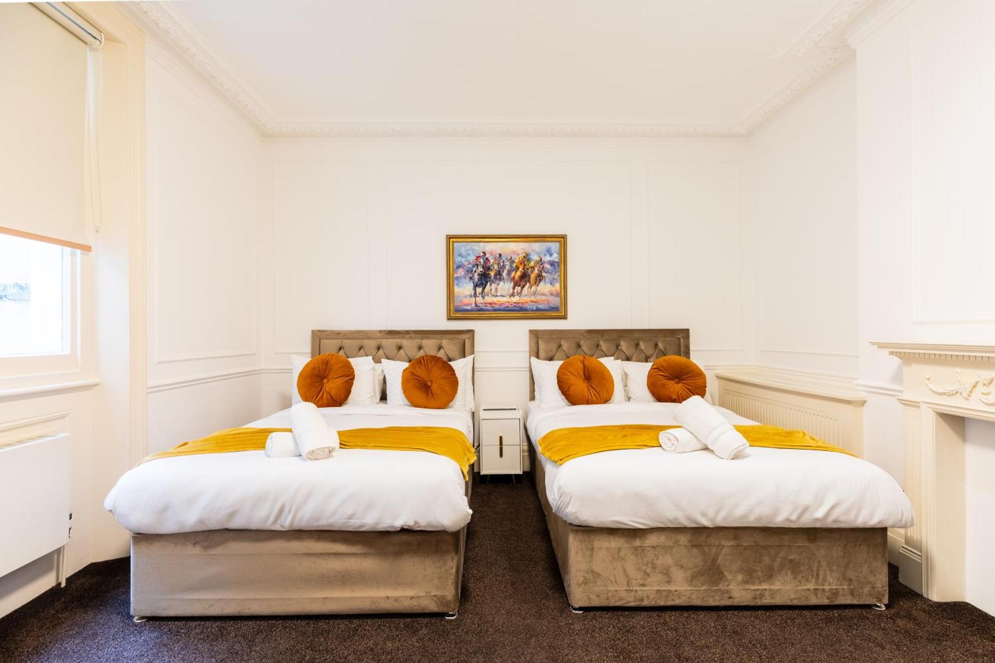 The Chapter - Mayfair Residences Лондон Екстер'єр фото