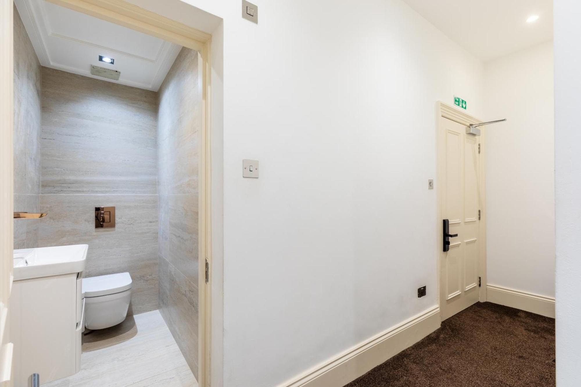 The Chapter - Mayfair Residences Лондон Екстер'єр фото