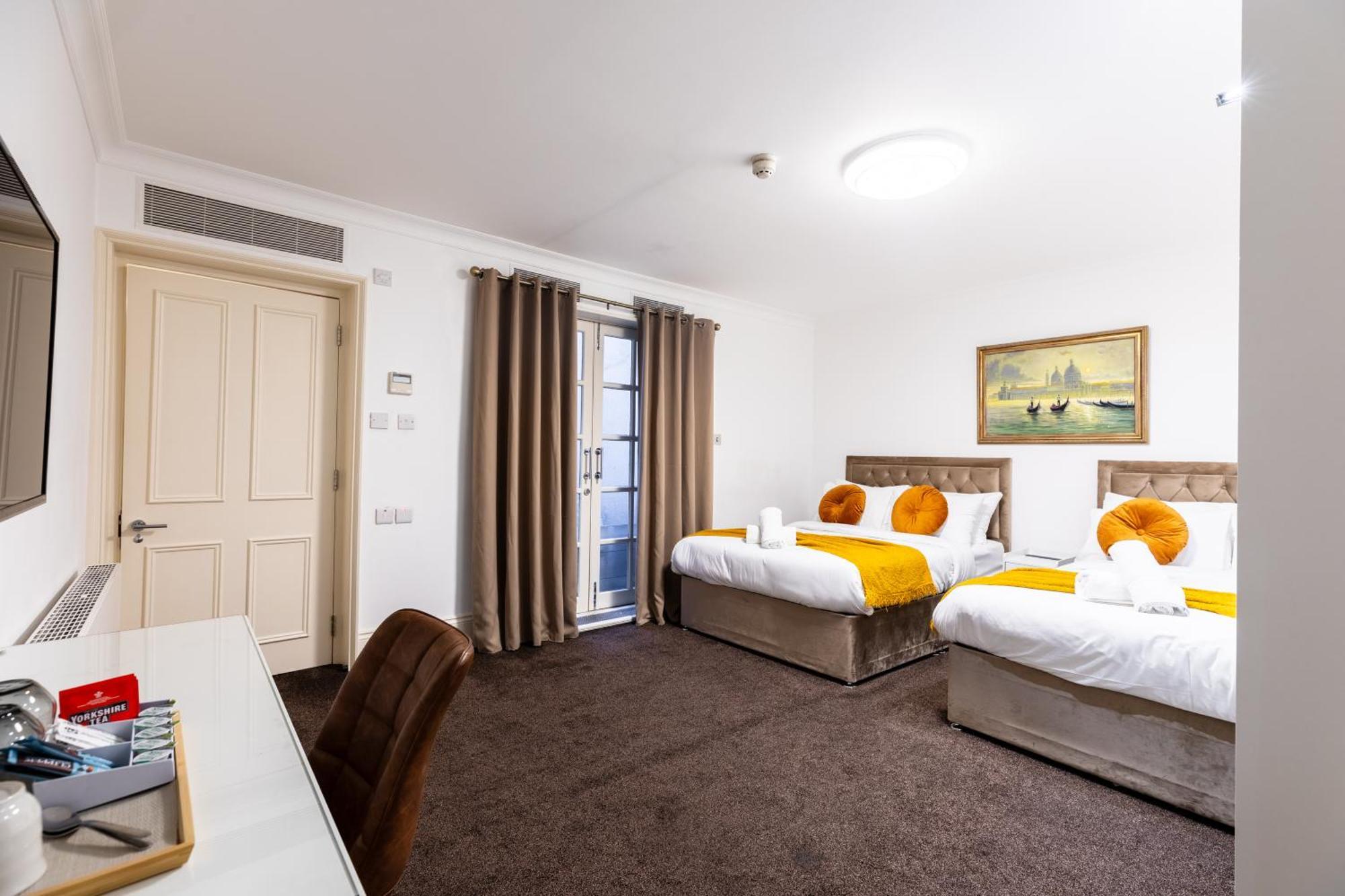 The Chapter - Mayfair Residences Лондон Екстер'єр фото